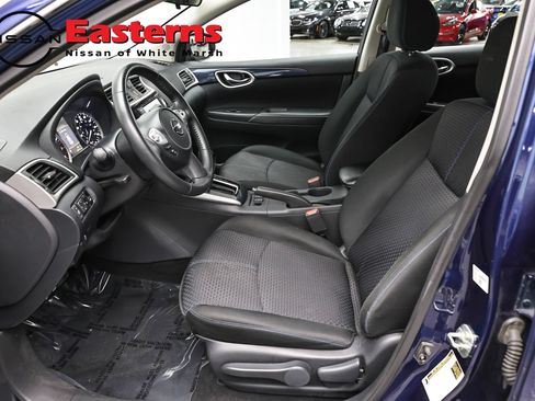 Used 2019 Nissan Sentra SR FWD image 14