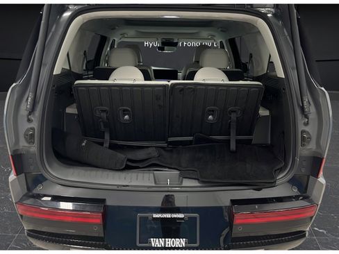 Used 2025 Hyundai Santa Fe Calligraphy AWD/4WD image 27