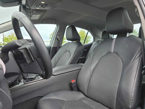 Used 2024 Toyota Camry XSE FWD image 25