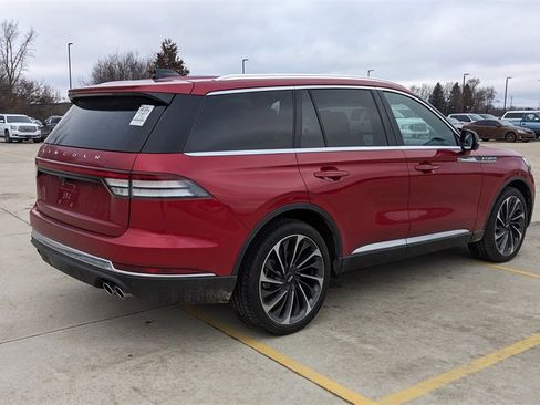 Used 2025 Lincoln Aviator Reserve w/ Equipment Group 201A image 3