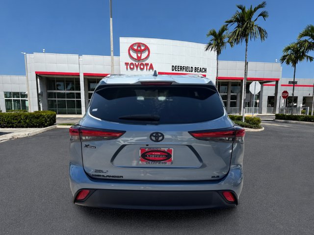 Certified 2022 Toyota Highlander XLE FWD image 6