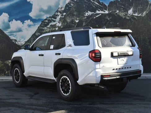 New 2026 Toyota 4Runner TRD Off-Road image 3