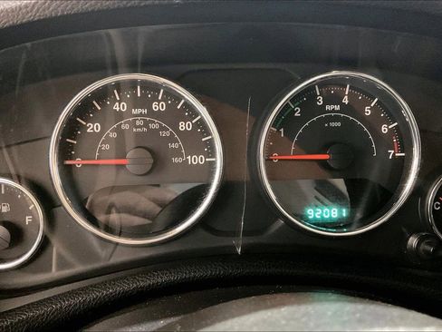 Used 2013 Jeep Wrangler Unlimited Sport image 17