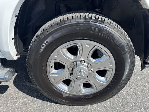 Used 2018 RAM 2500 Laramie image 9