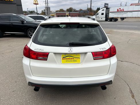 Used 2011 Acura TSX Sport Wagon image 4