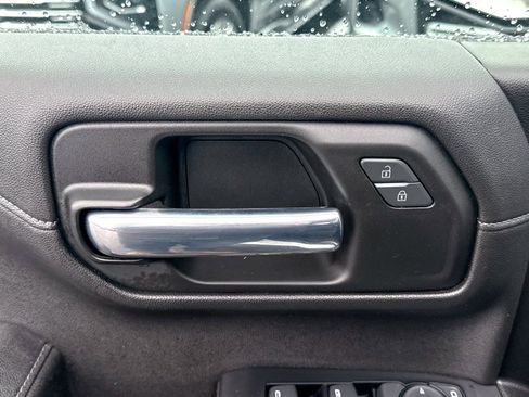 Used 2022 Chevrolet Silverado 1500 RST AWD/4WD image 15