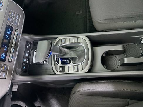 Certified 2024 Toyota Camry SE w/ Convenience Package FWD image 10