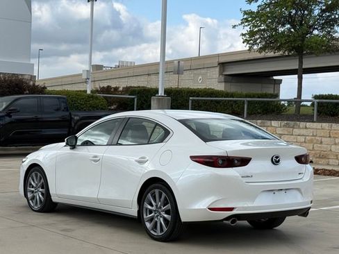 Used 2023 MAZDA MAZDA3 s image 4
