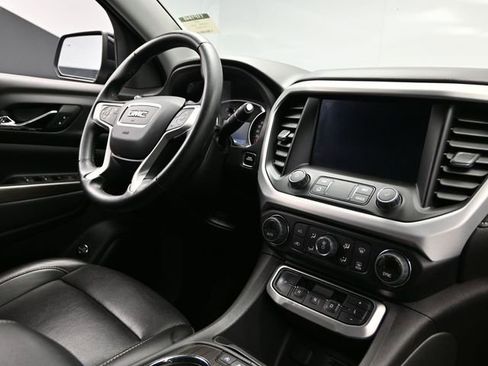 Used 2023 GMC Acadia SLT AWD/4WD image 17
