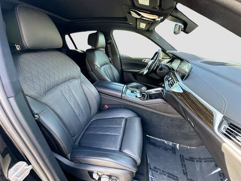 Used 2021 BMW X6 sDrive40i w/ Executive Package image 34