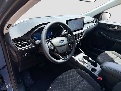 Used 2024 Ford Escape Active w/ Tech Pack #2 AWD/4WD image 9