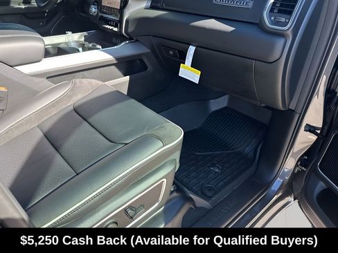 New 2026 RAM 1500 Laramie w/ Night Edition AWD/4WD image 17