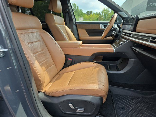 Used 2024 Hyundai Santa Fe Limited FWD image 16