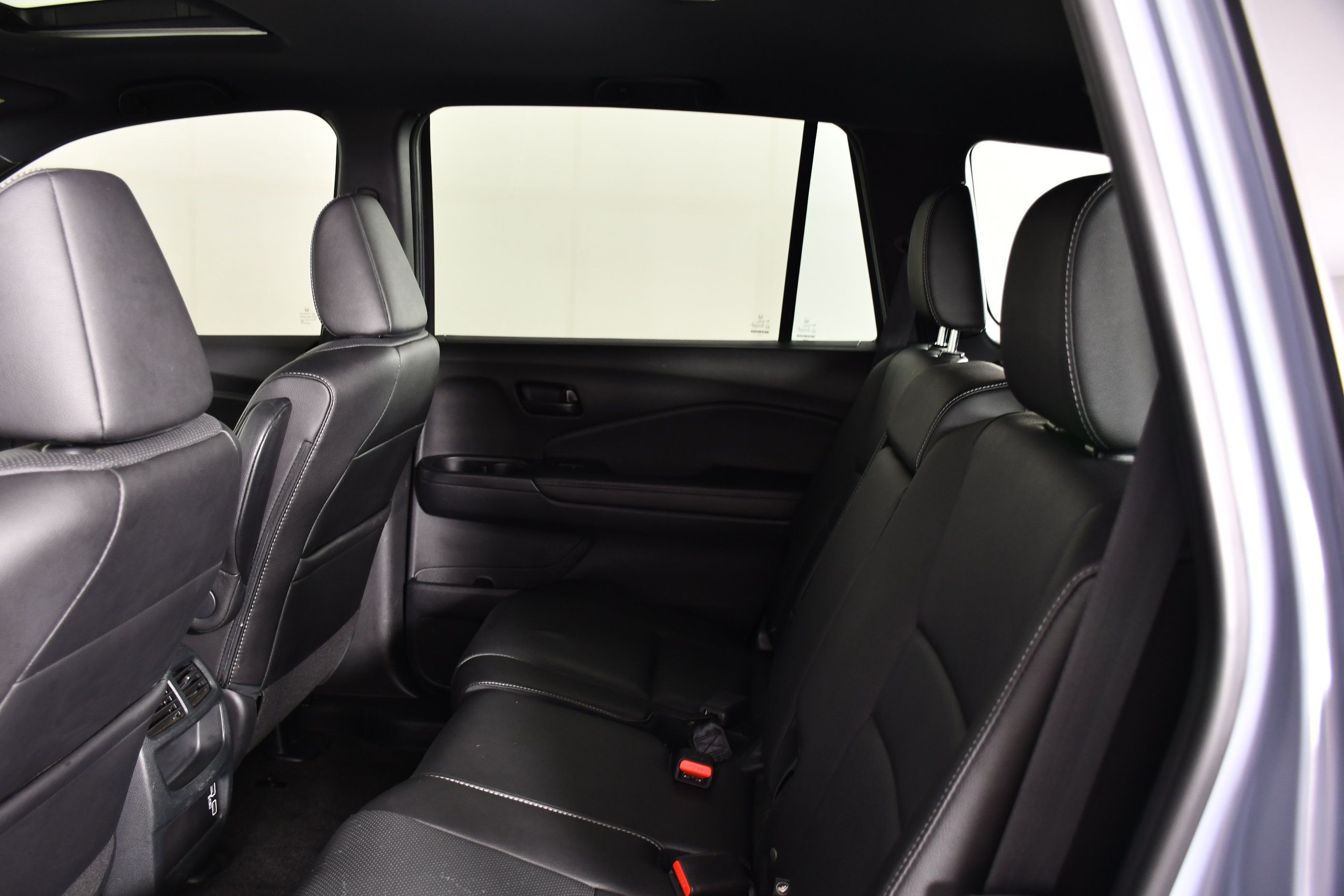 Used 2023 Honda Passport EX-L image 32