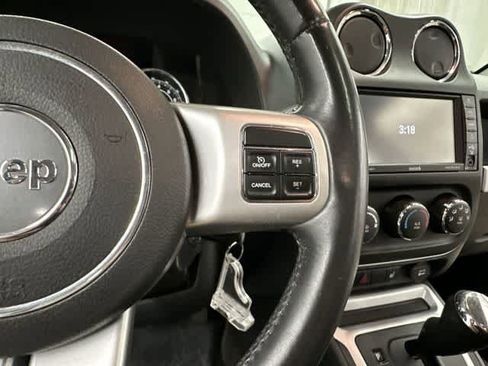 Used 2016 Jeep Compass High Altitude AWD/4WD image 10