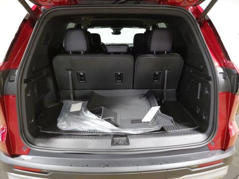 New 2026 Chevrolet Traverse LT w/ Driver Confidence Package image 8
