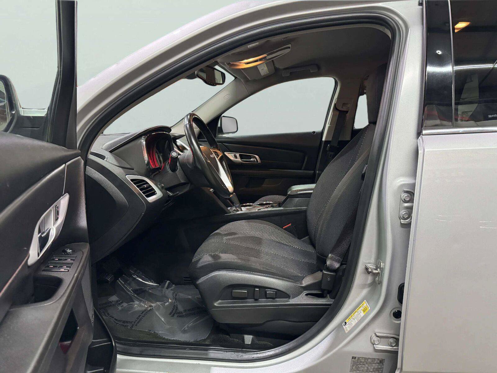 Used 2017 GMC Terrain SLE w/ Convenience Package FWD image 15
