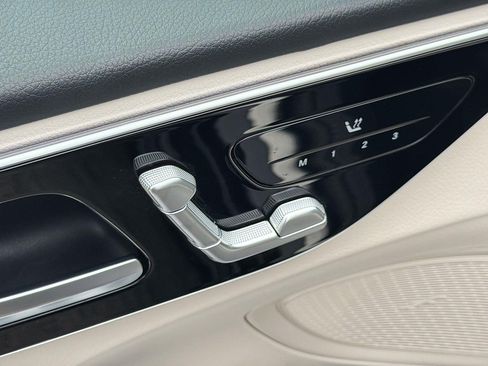 Used 2024 Mercedes-Benz C 300 Sedan image 22