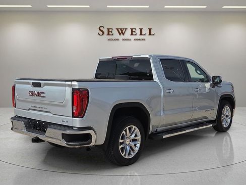 Used 2019 GMC Sierra 1500 SLT RWD image 4