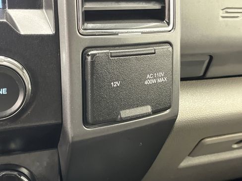 Certified 2020 Ford F250 XLT w/ XLT Value Package image 23