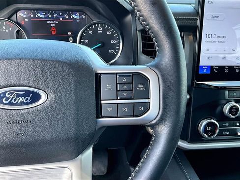 Used 2024 Ford Expedition XLT AWD/4WD image 25