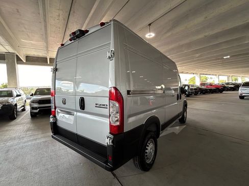 Used 2025 RAM ProMaster 1500 FWD image 4