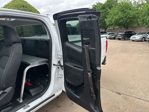 Used 2022 Chevrolet Colorado LT w/ Fleet Safety Package RWD image 11