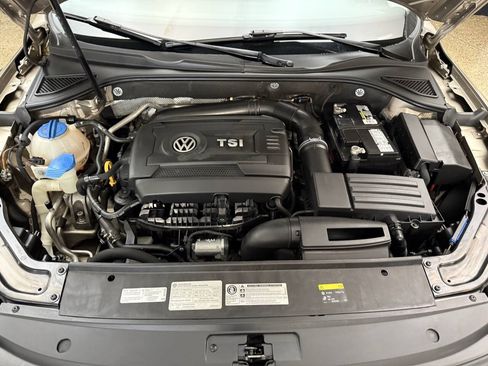 Used 2016 Volkswagen Passat 1.8T SE w/ Lighting Package (P06) FWD image 28