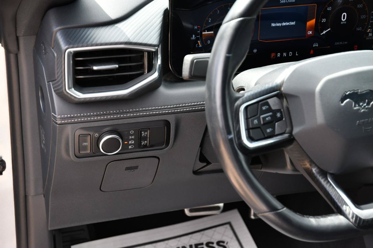 Used 2025 Ford Mustang Premium RWD image 9