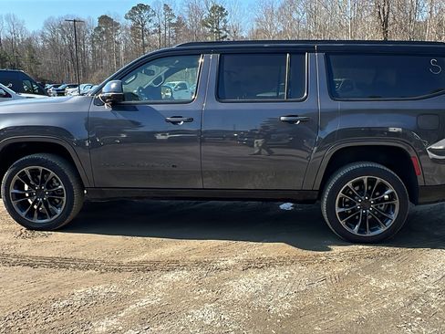 Used 2025 Jeep Grand Wagoneer L Series III w/ Rear Seat Video Group 1 image 11