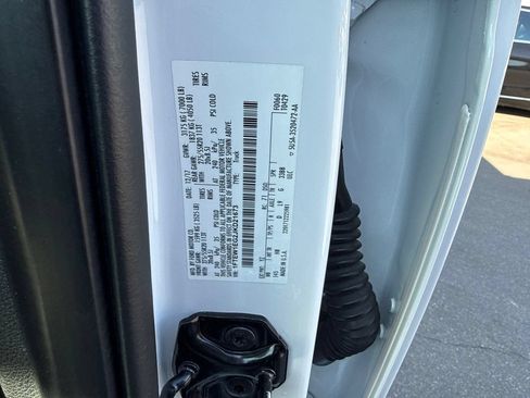 Used 2018 Ford F150 Lariat w/ Equipment Group 502A Luxury AWD/4WD image 25