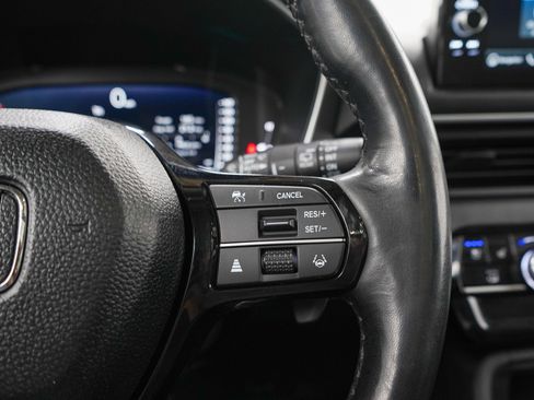 Used 2024 Honda Pilot Elite image 27