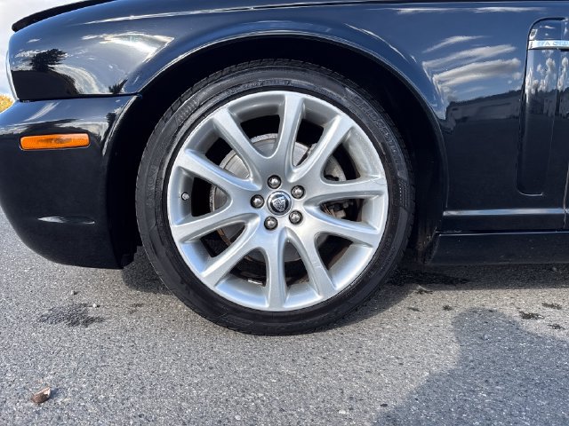 Used 2009 Jaguar XJ8 RWD image 30