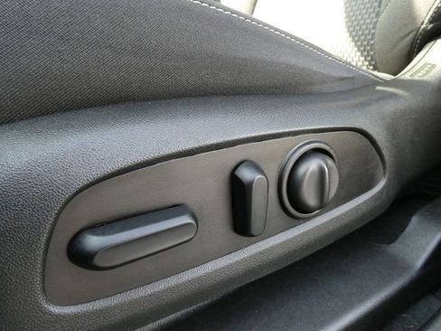 Used 2021 GMC Acadia SLE w/ Driver Convenience Package image 25