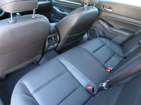 Used 2025 Nissan Altima 2.5 SL FWD image 22