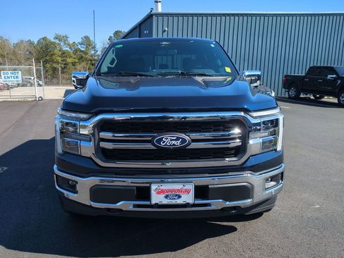 Used 2025 Ford F150 Lariat w/ Equipment Group 501A Mid image 3