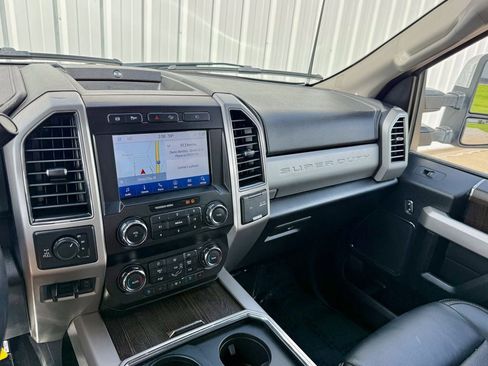 Used 2021 Ford F350 Lariat w/ Chrome Package AWD/4WD image 21
