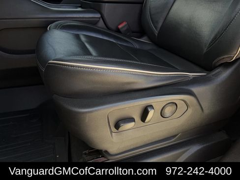 Used 2021 GMC Yukon XL SLT w/ SLT Premium Package AWD/4WD image 44