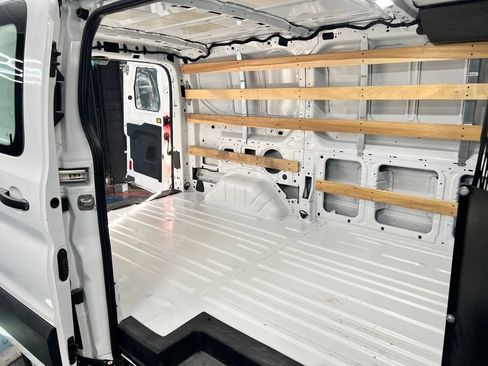 Used 2025 Ford Transit 250 Low Roof w/ Exterior Upgrade Package RWD image 15