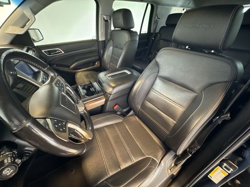Used 2019 GMC Yukon Denali w/ Denali Ultimate Package AWD/4WD image 10