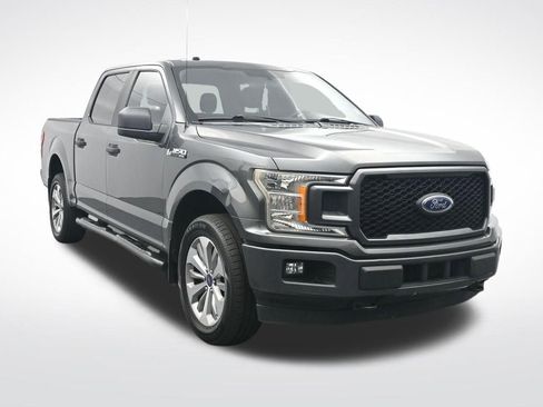 Used 2018 Ford F150 XL w/ Equipment Group 101A Mid AWD/4WD image 3