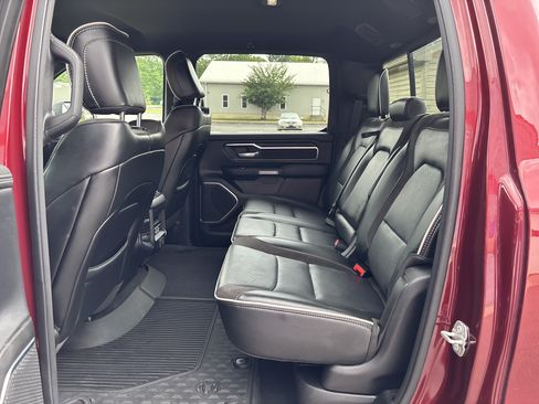 Used 2025 RAM 1500 Laramie w/ Sport Appearance Package AWD/4WD image 13