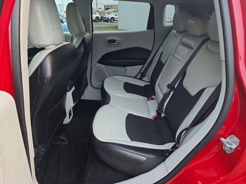 Used 2019 Jeep Compass Latitude w/ Popular Equipment Group image 15