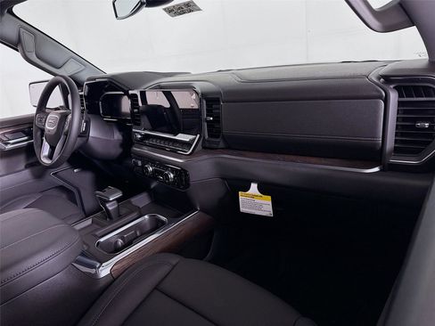New 2026 GMC Sierra 1500 SLT AWD/4WD image 21
