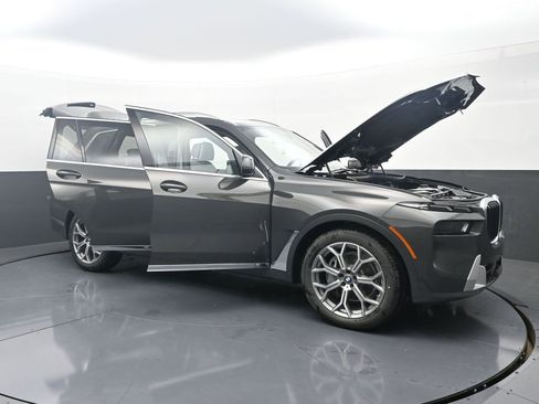 New 2026 BMW X7 xDrive40i AWD/4WD image 5