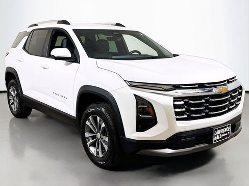 Certified 2025 Chevrolet Equinox LT w/ Convenience Package II FWD image 3