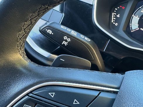 Used 2022 Audi Q3 2.0T Premium w/ Convenience Package image 31