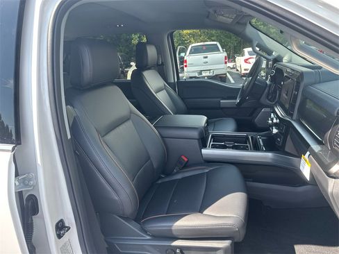 New 2026 Ford F250 Lariat w/ Chrome Package image 13