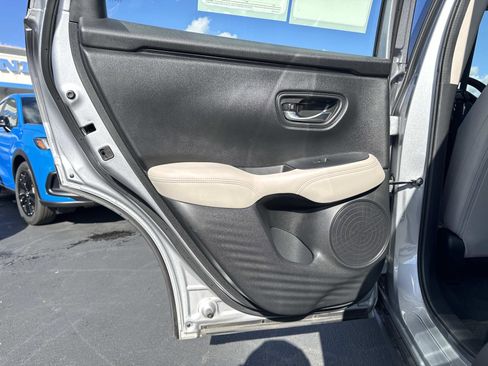 Certified 2023 Honda HR-V LX image 24