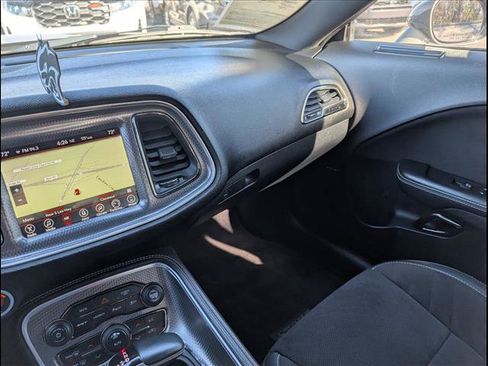 Used 2017 Dodge Challenger SRT Hellcat image 9